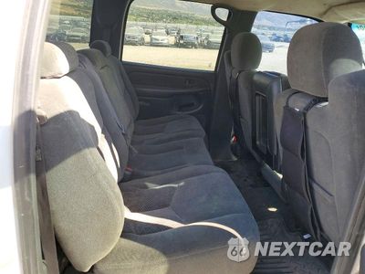 Zdjęcie 10 z 12 samochodu: 2004 CHEVROLET 3500 VIN:1GCHK33284F211199 - miniatura