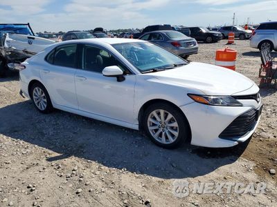 Czwarte zdjęcie samochodu z boku: 2020 TOYOTA CAMRY LE VIN:4T1C11AK4LU332516 - miniatura