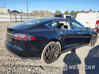 Trzecie zdjęcie samochodu z tyłu: 2013 TESLA MODEL S VIN:5YJSA1CN6DFP22065 - miniatura