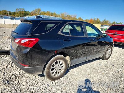Trzecie zdjęcie samochodu z tyłu: 2020 CHEVROLET EQUINOX LS VIN:2GNAXHEVXL6229730 - miniatura