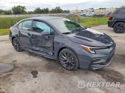 Czwarte zdjęcie samochodu z boku: 2026 TOYOTA COROLLA SE VIN:5YFS4MCE7TP281851 - miniatura