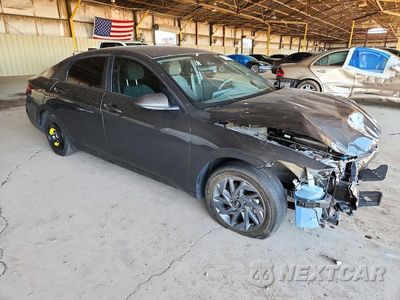 Czwarte zdjęcie samochodu z boku: 2024 HYUNDAI ELANTRA SEL VIN:KMHLM4DG6RU671903 - miniatura