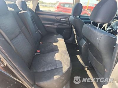 Zdjęcie 10 z 12 samochodu: 2016 NISSAN ALTIMA 2.5 S VIN:1N4AL3AP5GN314478 - miniatura