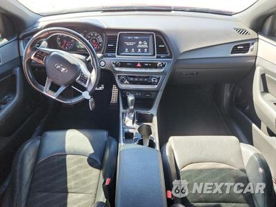 Zdjęcie 8 z 12 samochodu: 2018 HYUNDAI SONATA SPORT VIN:5NPE34AF3JH635841 - miniatura