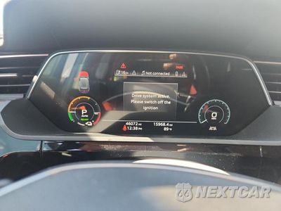 Zdjęcie 9 z 13 samochodu: 2019 AUDI E-TRON PRESTIGE VIN:WA1VAAGE1KB024979 - miniatura