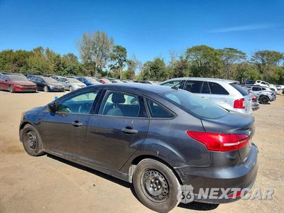 Drugie zdjęcie samochodu z przodu: 2018 FORD FOCUS S VIN:1FADP3E2XJL276099 - miniatura