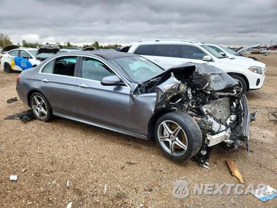 Czwarte zdjęcie samochodu z boku: 2017 MERCEDES-BENZ E 300 4MATIC VIN:WDDZF4KB6HA036668 - miniatura