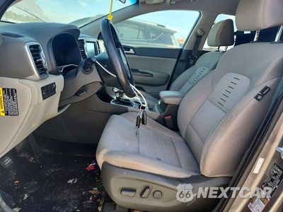 Zdjęcie 7 z 13 samochodu: 2018 KIA SPORTAGE LX VIN:KNDPMCAC2J7403516 - miniatura