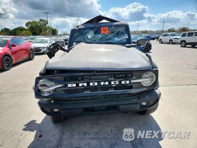 Piąte zdjęcie samochodu w środku: 2024 FORD BRONCO OUTER BANKS VIN:1FMEE8BP0RLA31630 - miniatura