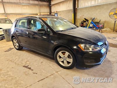 Czwarte zdjęcie samochodu z boku: 2017 VOLKSWAGEN GOLF S VIN:3VW217AU6HM055574 - miniatura