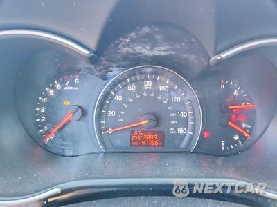 Zdjęcie 9 z 13 samochodu: 2015 KIA SORENTO LX VIN:5XYKT4A6XFG552750 - miniatura