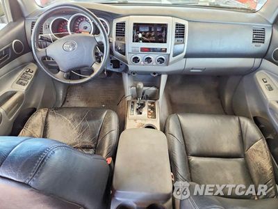 Zdjęcie 8 z 12 samochodu: 2006 TOYOTA TACOMA DOUBLE CAB PRERUNNER VIN:5TEJU62N06Z226052 - miniatura