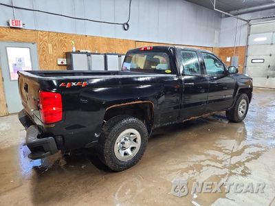 Trzecie zdjęcie samochodu z tyłu: 2018 CHEVROLET SILVERADO K1500 VIN:1GCVKNEH6JZ324224 - miniatura