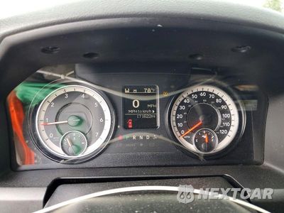 Zdjęcie 9 z 12 samochodu: 2018 RAM 1500 ST VIN:3C6JR6DG9JG210301 - miniatura