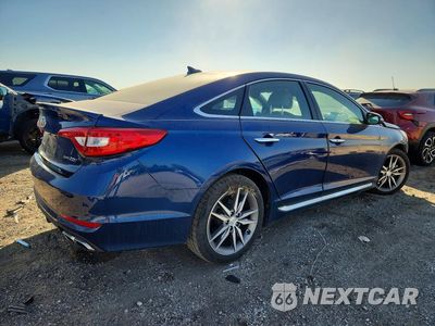 Trzecie zdjęcie samochodu z tyłu: 2015 HYUNDAI SONATA SPORT 2.0T VIN:5NPE34AB2FH119717 - miniatura
