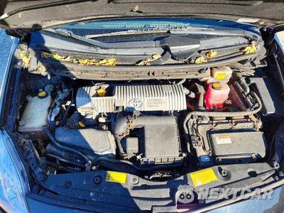 Zdjęcie 11 z 12 samochodu: 2013 TOYOTA PRIUS TWO VIN:JTDKN3DU9D5651810 - miniatura