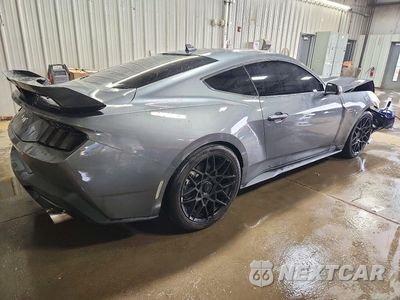 Trzecie zdjęcie samochodu z tyłu: 2025 FORD MUSTANG GT VIN:1FA6P8CF3S5407357 - miniatura