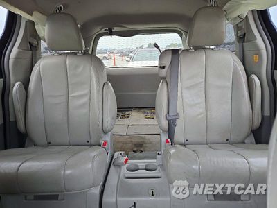 Zdjęcie 10 z 13 samochodu: 2012 TOYOTA SIENNA XLE 8-PASSENGER VIN:5TDYK3DC9CS269604 - miniatura