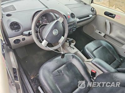 Zdjęcie 8 z 12 samochodu: 2005 VOLKSWAGEN NEW BEETLE GLS VIN:3VWCM31Y35M367564 - miniatura