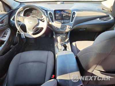 Zdjęcie 8 z 12 samochodu: 2019 CHEVROLET MALIBU LT VIN:1G1ZD5ST0KF137903 - miniatura