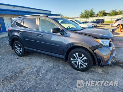 Czwarte zdjęcie samochodu z boku: 2018 TOYOTA RAV4 LE VIN:JTMBFREV8JJ198662 - miniatura