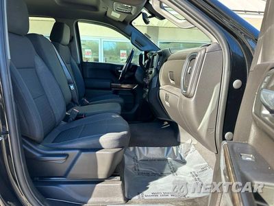 Piąte zdjęcie samochodu w środku: 2020 CHEVROLET SILVERADO K1500 LT VIN:3GCUYDED9LG329955 - miniatura