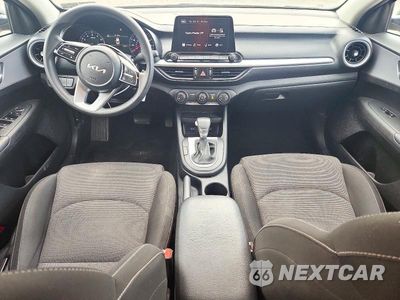 Zdjęcie 8 z 12 samochodu: 2023 KIA FORTE LXS VIN:3KPF24AD5PE573474 - miniatura