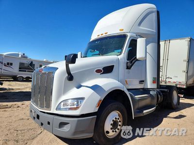 2019 PETERBILT 579 SEMI TRUCK 1XPBA48X1KD478548 - główne zdjęcie licytacji z USA - miniatura