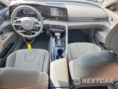 Zdjęcie 8 z 12 samochodu: 2025 HYUNDAI ELANTRA SEL SPORT VIN:KMHLM4DG2SU986252 - miniatura