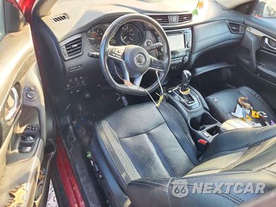Zdjęcie 8 z 13 samochodu: 2017 NISSAN ROGUE SL VIN:5N1AT2MT7HC846871 - miniatura