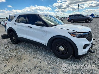 Czwarte zdjęcie samochodu z boku: 2025 FORD EXPLORER POLICE INTERCEPTOR VIN:1FM5K8AB4SGB36796 - miniatura
