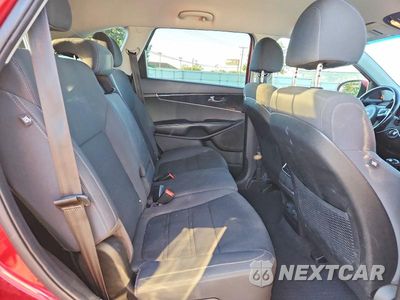 Zdjęcie 11 z 13 samochodu: 2018 KIA SORENTO LX VIN:5XYPG4A31JG425135 - miniatura