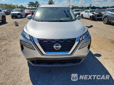 Piąte zdjęcie samochodu w środku: 2023 NISSAN ROGUE SV VIN:JN8BT3BA5PW428052 - miniatura