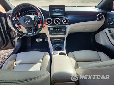 Zdjęcie 8 z 12 samochodu: 2018 MERCEDES-BENZ CLA 250 4MATIC VIN:WDDSJ4GB6JN505894 - miniatura