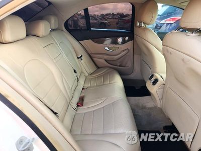 Zdjęcie 10 z 12 samochodu: 2015 MERCEDES-BENZ C 300 4MATIC VIN:55SWF4KB2FU011685 - miniatura