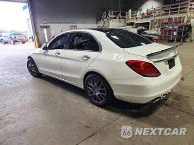 Drugie zdjęcie samochodu z przodu: 2015 MERCEDES-BENZ C 300 4MATIC VIN:55SWF4KB3FU016779 - miniatura