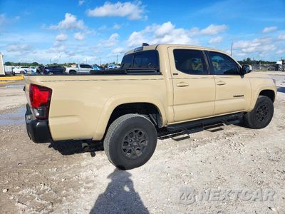 Trzecie zdjęcie samochodu z tyłu: 2020 TOYOTA TACOMA SR5 V6 VIN:3TMAZ5CNXLM117746 - miniatura