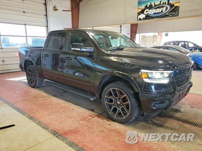 Czwarte zdjęcie samochodu z boku: 2019 RAM 1500 LARAMIE VIN:1C6SRFJT3KN781359 - miniatura