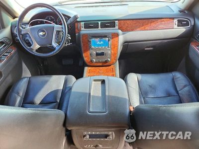 Zdjęcie 8 z 13 samochodu: 2011 CHEVROLET TAHOE K1500 LTZ VIN:1GNSKCE02BR364813 - miniatura