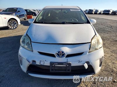 Piąte zdjęcie samochodu w środku: 2012 TOYOTA PRIUS THREE VIN:JTDKN3DU7C5511723 - miniatura