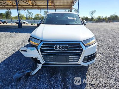 Piąte zdjęcie samochodu w środku: 2017 AUDI Q7 PRESTIGE VIN:WA1VAAF78HD032254 - miniatura