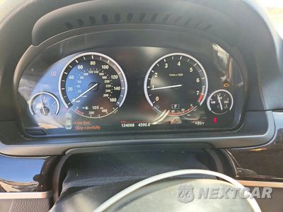 Zdjęcie 9 z 12 samochodu: 2014 BMW 535 XI VIN:WBA5B3C55ED536934 - miniatura