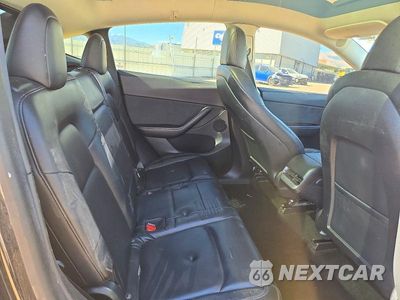 Zdjęcie 10 z 12 samochodu: 2020 TESLA MODEL Y VIN:5YJYGDEE7LF050863 - miniatura