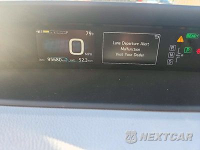 Zdjęcie 9 z 12 samochodu: 2018 TOYOTA PRIUS THREE TOURING VIN:JTDKARFU2J3548635 - miniatura