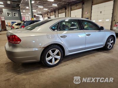 Trzecie zdjęcie samochodu z tyłu: 2013 VOLKSWAGEN PASSAT SE VIN:1VWBP7A3XDC079426 - miniatura