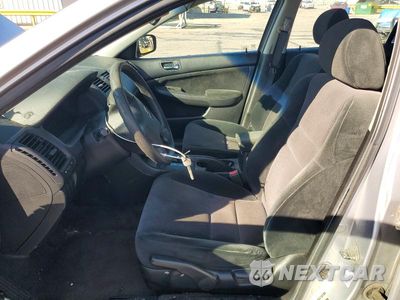 Zdjęcie 7 z 12 samochodu: 2004 HONDA ACCORD LX VIN:3HGCM56364G710085 - miniatura