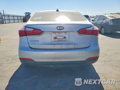 Zdjęcie 6 z 12 samochodu: 2016 KIA FORTE LX VIN:KNAFK4A6XG5611887 - miniatura