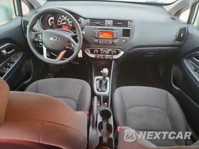 Zdjęcie 8 z 12 samochodu: 2013 KIA RIO LX VIN:KNADM4A39D6238984 - miniatura