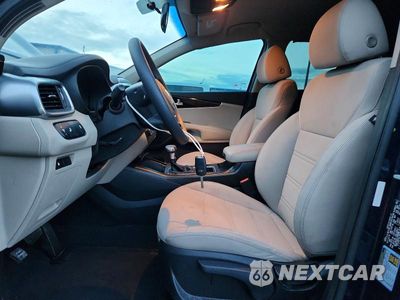 Zdjęcie 7 z 13 samochodu: 2019 KIA SORENTO LX VIN:5XYPG4A30KG533926 - miniatura