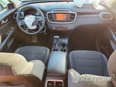 Zdjęcie 8 z 13 samochodu: 2019 KIA SORENTO LX VIN:5XYPG4A37KG508330 - miniatura